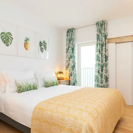 Bica Suites Апартаменты *